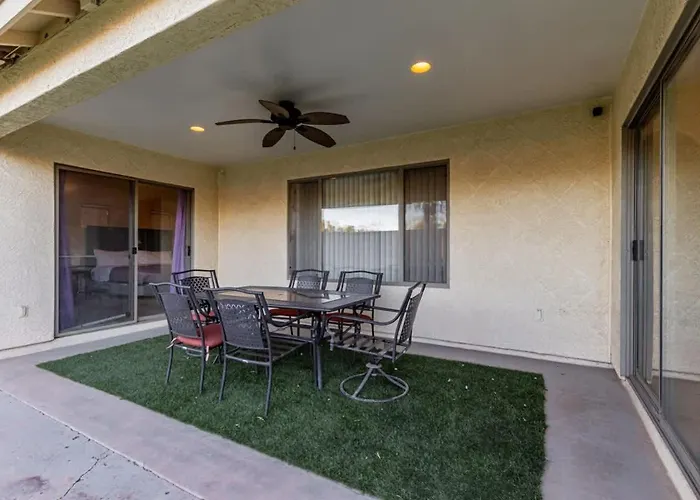 Modern 4br Retreat With Game Backyard & Bbq Holiday home *
